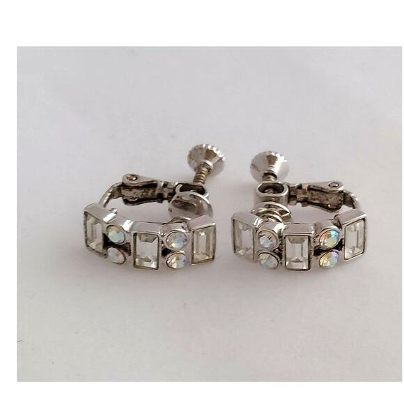 Vintage Napier Small & Dainty Rhinestone Earrings Screwback Huggie Estate - Picture 3 of 7